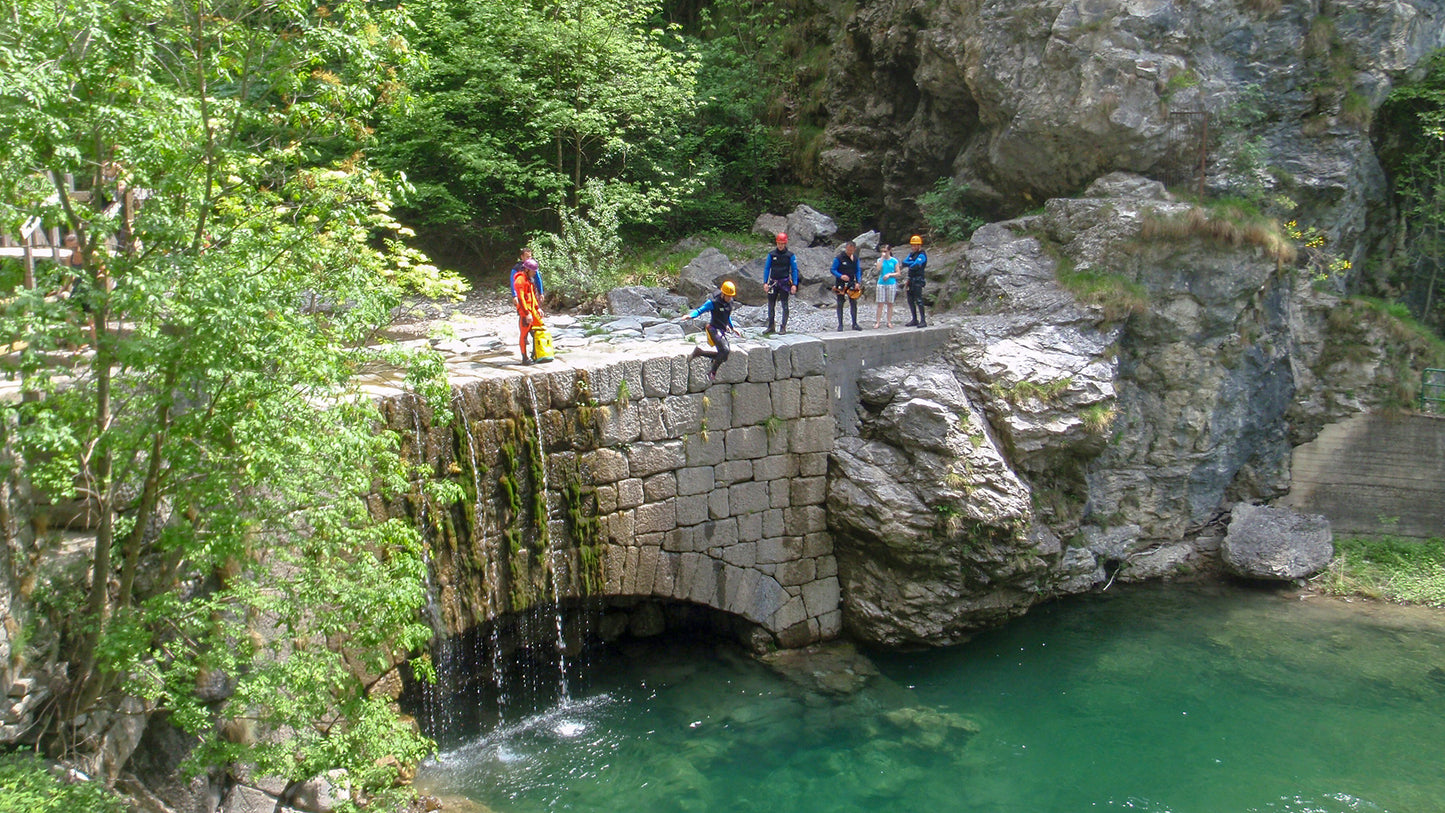 Canyoning